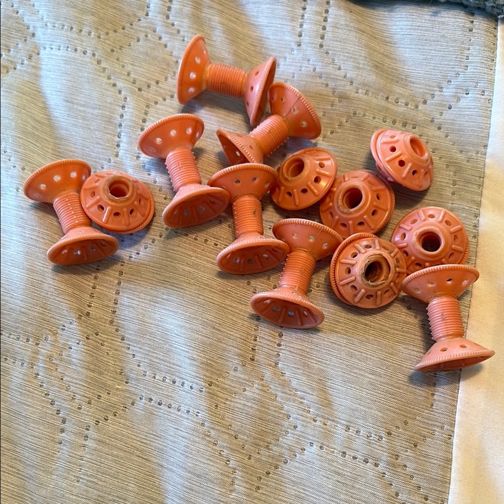 Vintage 1950s tiptop pop button curlers